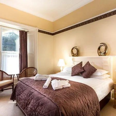 Penmorvah Manor Country house *