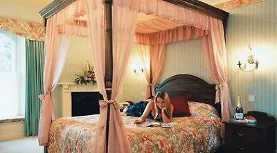 בית כפרי Penmorvah Manor פאלמות'